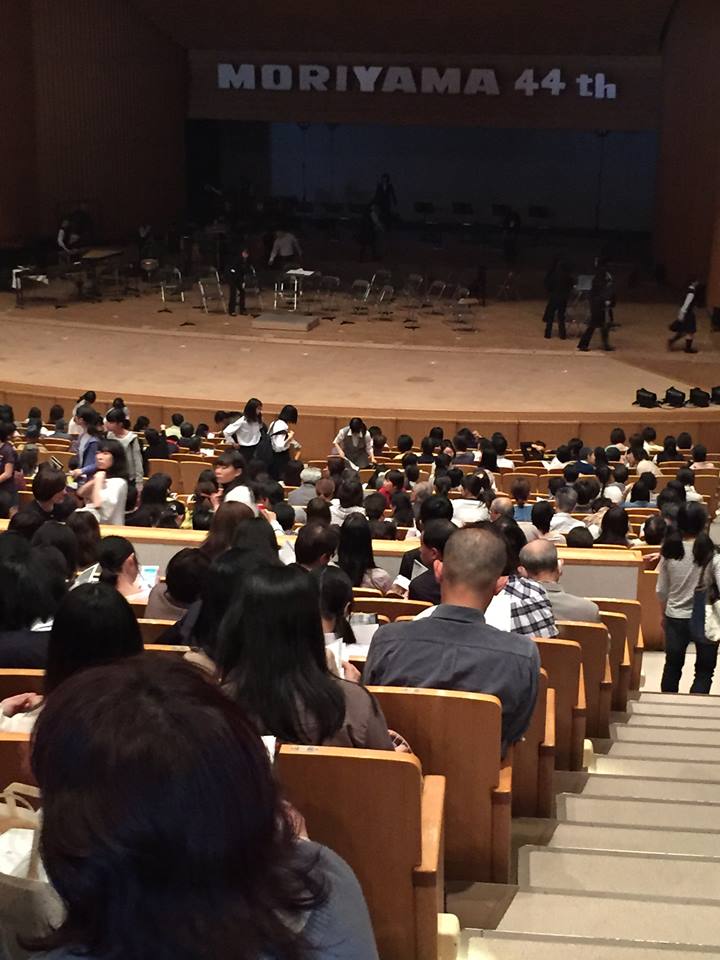 中学高等学校吹奏楽部の定期演奏会がありました。